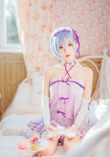 热思思