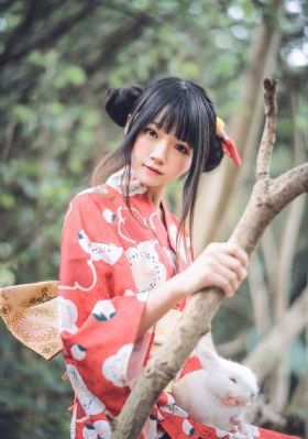 湖畔春光