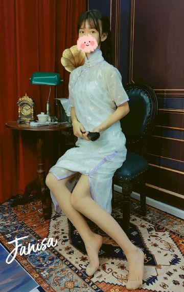 女被c黄扒衣服直播