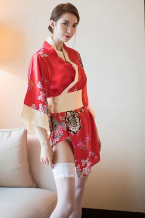 年轻的嫂子在线看