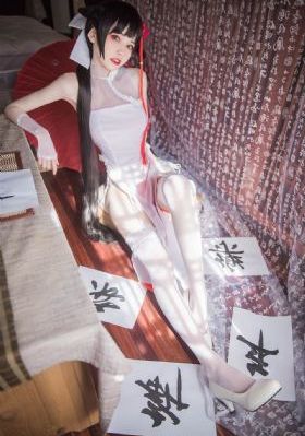 校园伸入裙底揉捏1v1h
