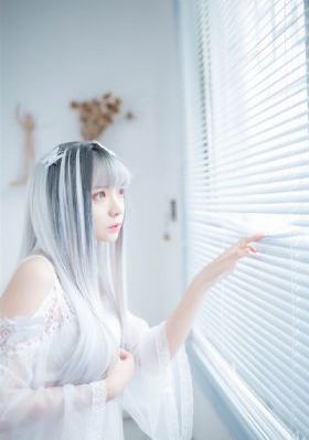 爽一点搔一点叫大声一点3p视频